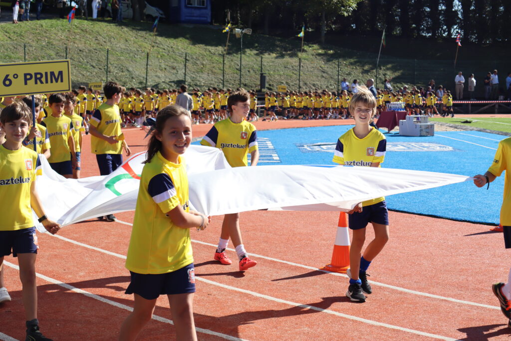conscientes de la relación entre actividad física y rendimiento académico, el deporte es un pilar en Gaztelueta