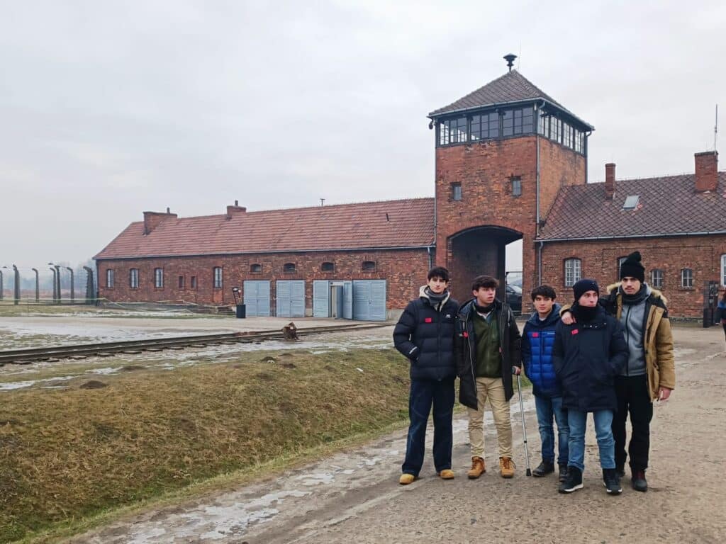 Diario de viaje a Cracovia 2026. Tercera jornada: memoria y silencio en Auschwitz 2 Gaztelueta Auschwitz 26 2