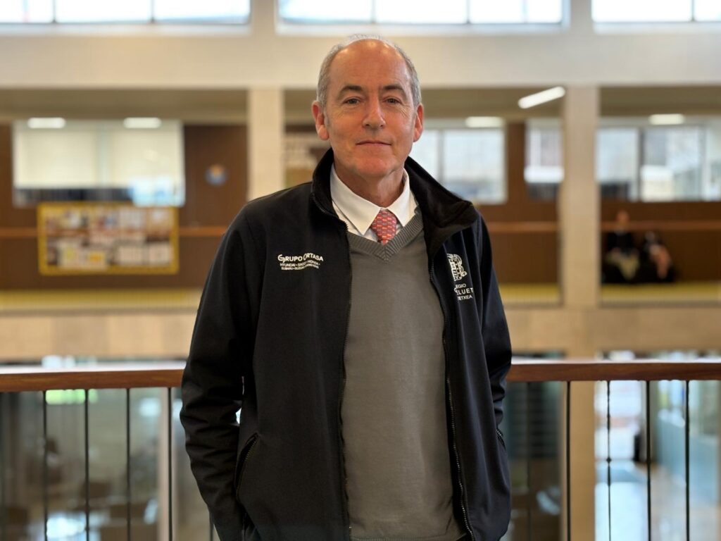 Ramón Porras: vocación docente y pasión por la ciencia en Gaztelueta 1 Gaztelueta Ramon Porras profesor Bachillerato