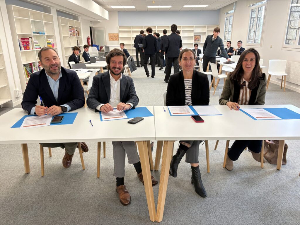 Dos equipos de Gaztelueta, entre los cinco finalistas del Concurso StartInnova 25/26 2 WhatsApp Image 2026 02 10 at 19.31.47