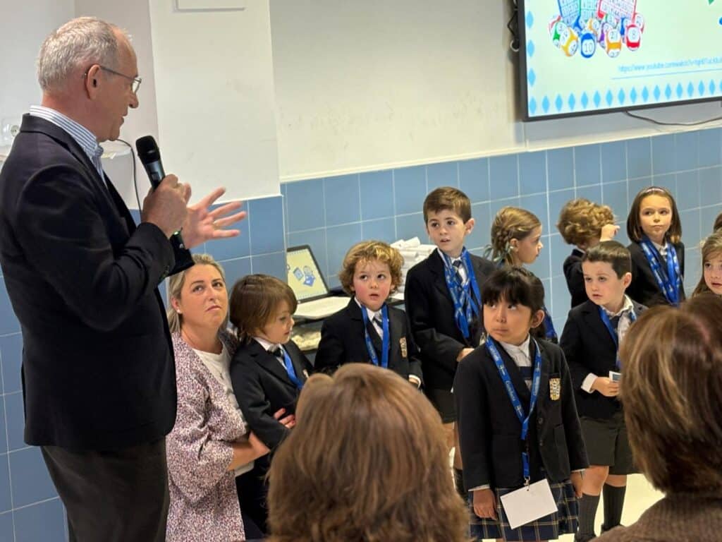 PEP 2 vive uno de los días más entrañables del curso junto a sus abuelos 3 gaztelueta abuelos 2026 3