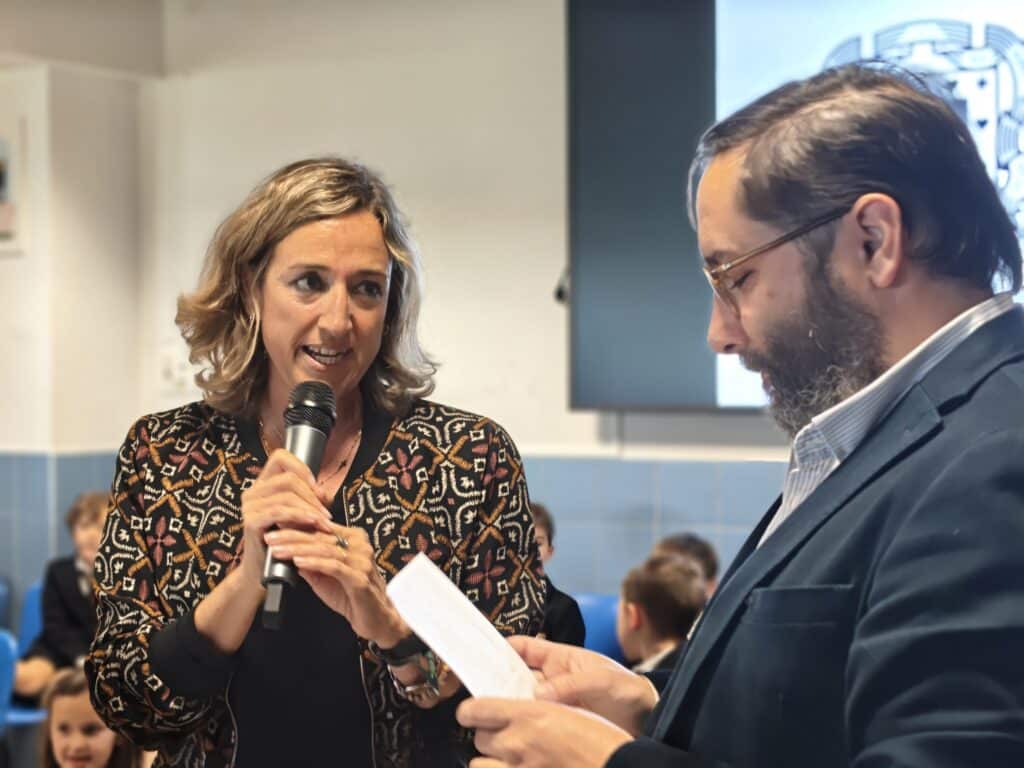 Los alumnos de PEP 3 celebran su final de etapa 2 Gaztelueta Becas 2026 discurso