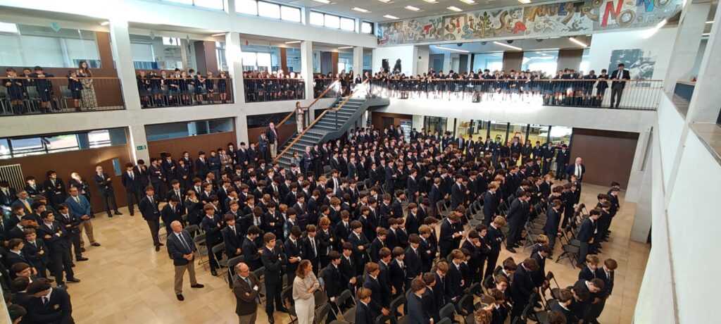 Los alumnos celebran el 75º Aniversario de Gaztelueta con una jornada para recordar 1 WhatsApp Image 2026 10 19 at 17.20.07 3 1